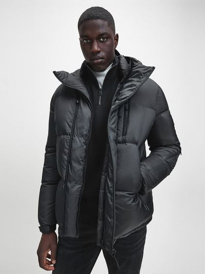 Calvin Klein Ruhák HU032981 | Calvin Klein Hooded Down Férfi Pufi Dzseki Fekete